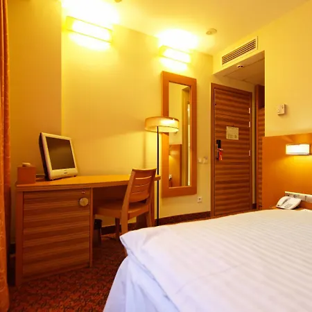 Ac By Marriott Hotelli Riika