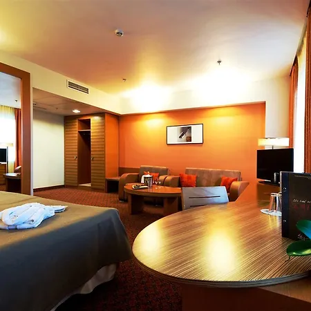 Ac By Marriott 4* 里加